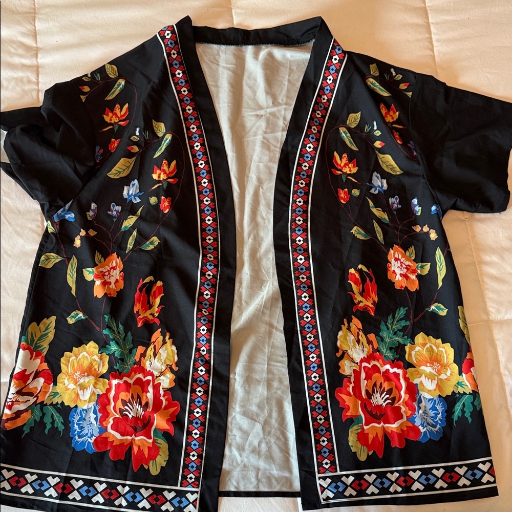 Floral Printed Black Kimono Top